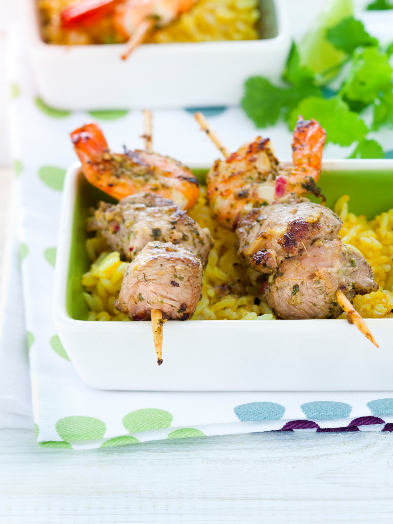 Brochettes d’agneau aux gambas