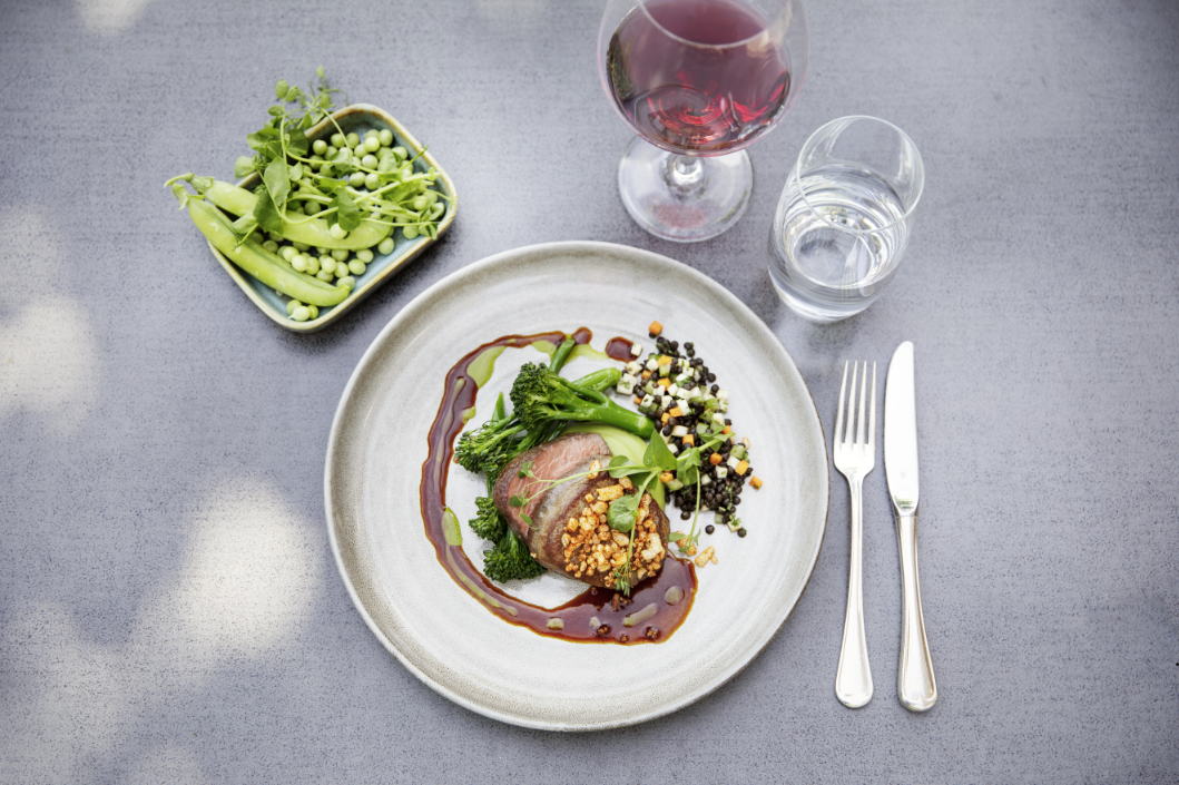 Filet de bœuf irlandais, brocoli et lentilles